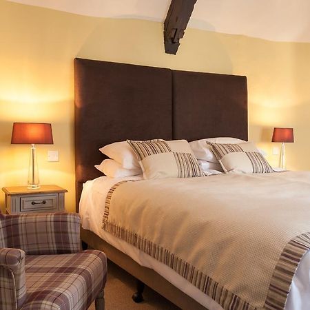 The Crown Hotel Shipton under Wychwood Ruang foto
