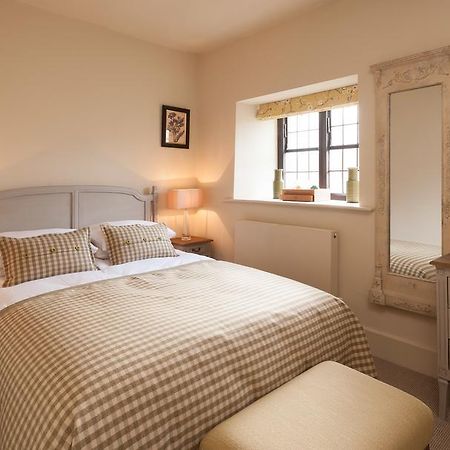 The Crown Hotel Shipton under Wychwood Ruang foto