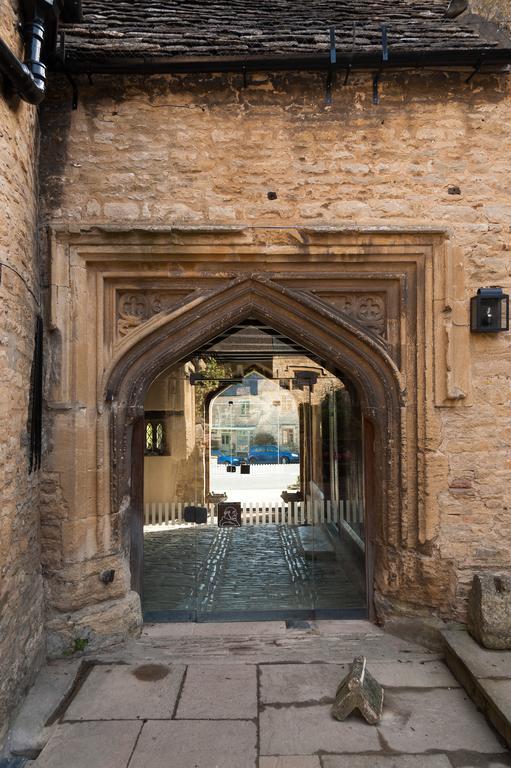 The Crown Hotel Shipton under Wychwood Bagian luar foto