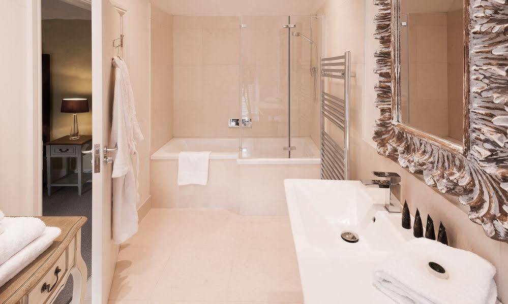 The Crown Hotel Shipton under Wychwood Bagian luar foto